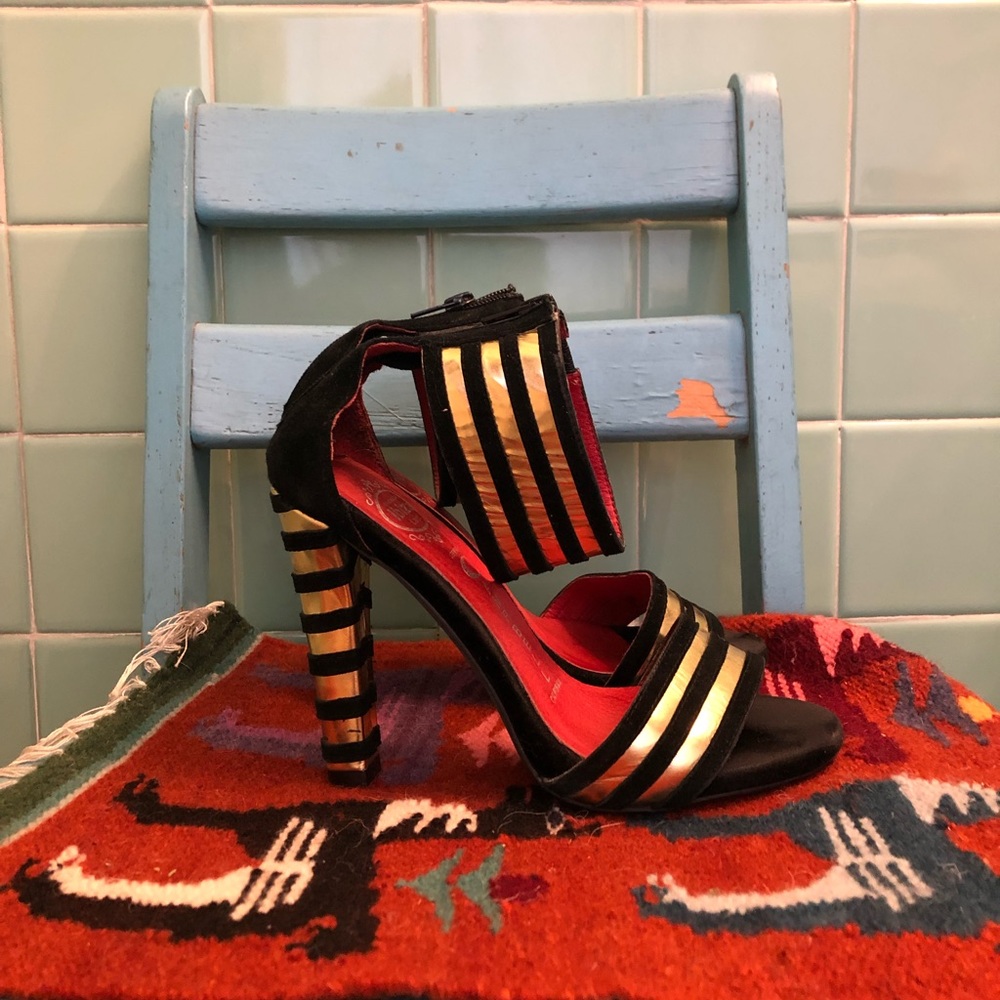 Jeffrey Campbell Torres Heel
